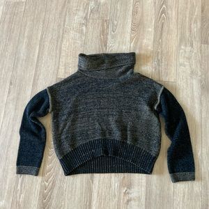 5 for $25! Dex S cropped sweater
